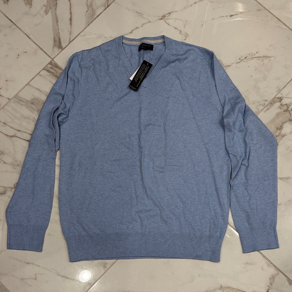 Banana Republic Men's Light Blue V-Neck Sweater